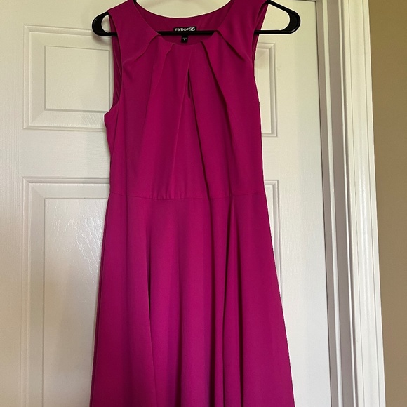 Express Dress - Picture 1 of 1